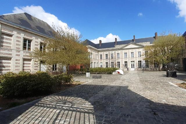 Les Appartements Fenelon Le Cateau-Cambresis Ngoại thất bức ảnh