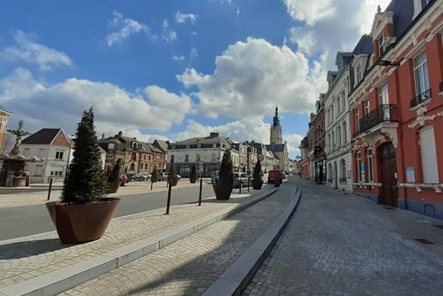 Les Appartements Fenelon Le Cateau-Cambresis Ngoại thất bức ảnh
