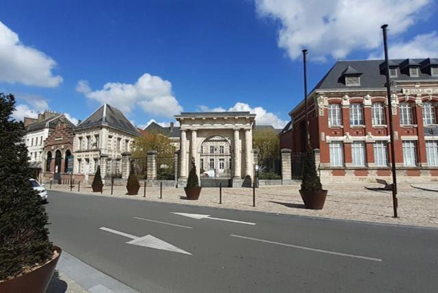 Les Appartements Fenelon Le Cateau-Cambresis Ngoại thất bức ảnh